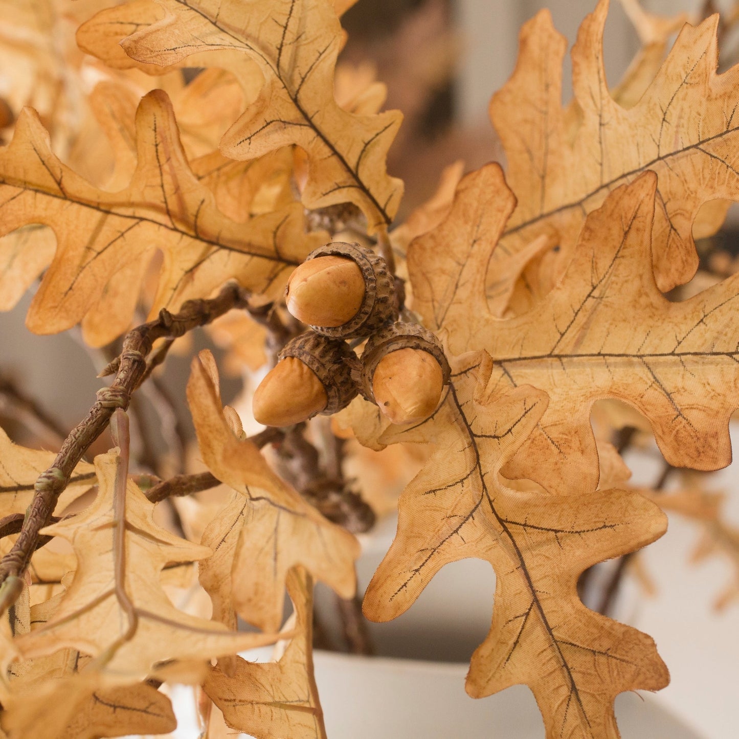 A full vibrant Autumn stem. The most life like faux stem
