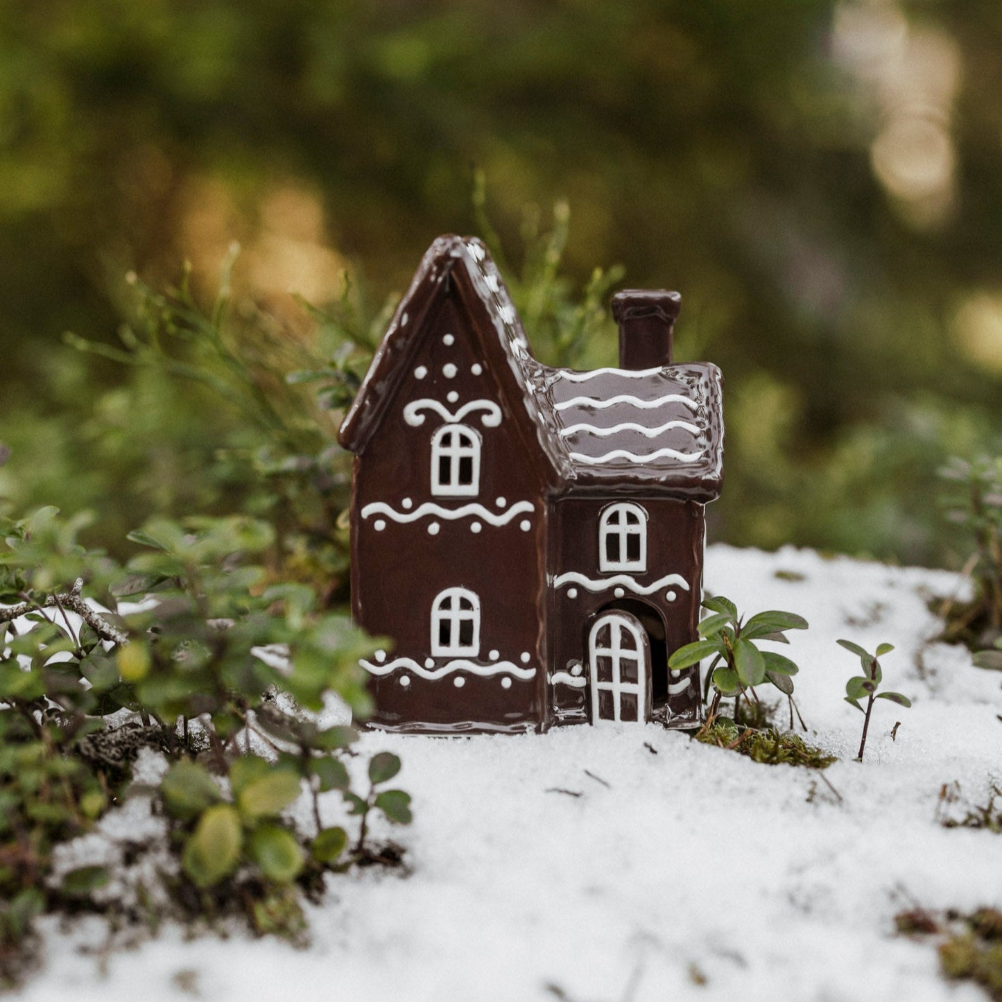 No. 6 Gingerbread Street - Ceramic House