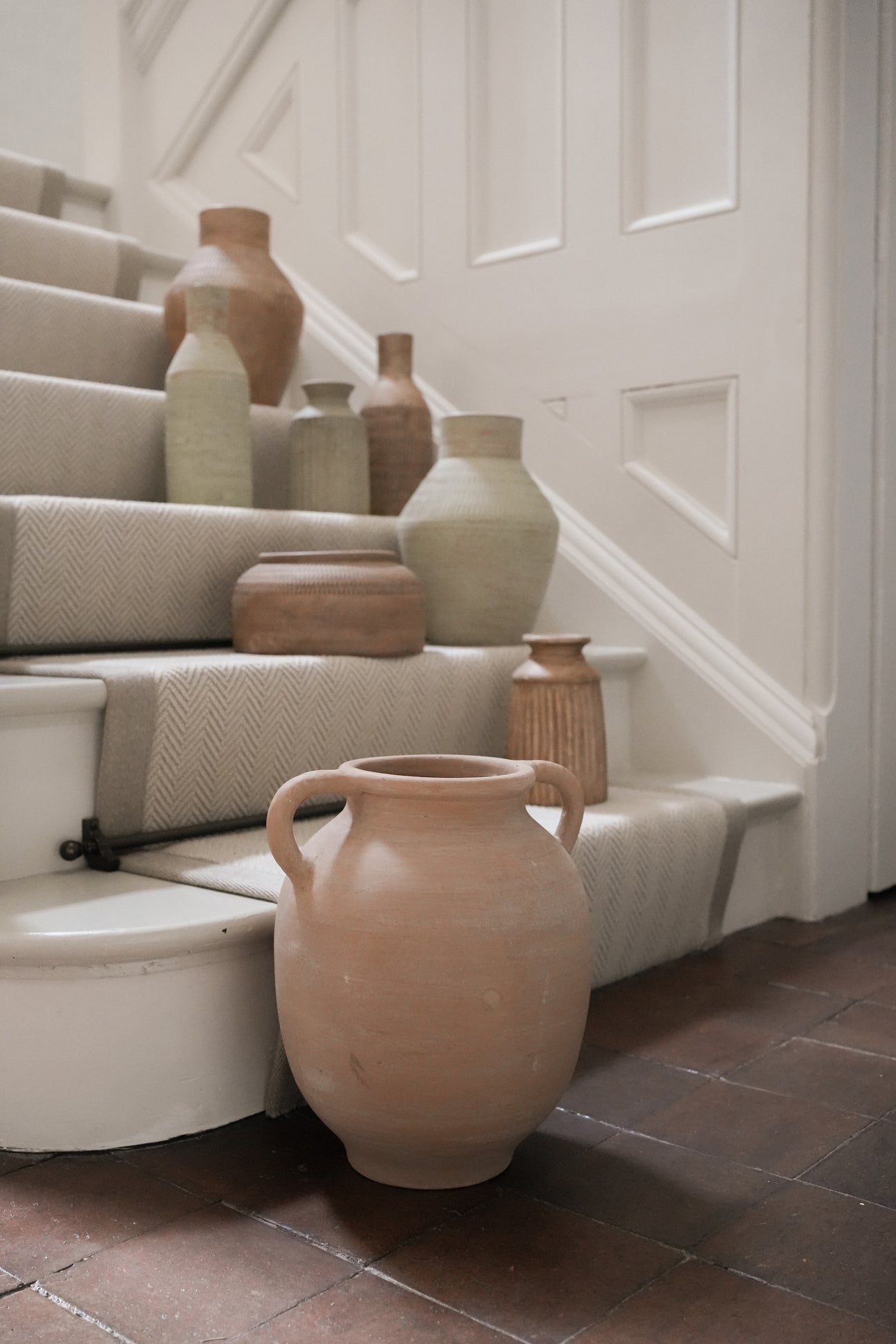 Elga Terracotta Urn