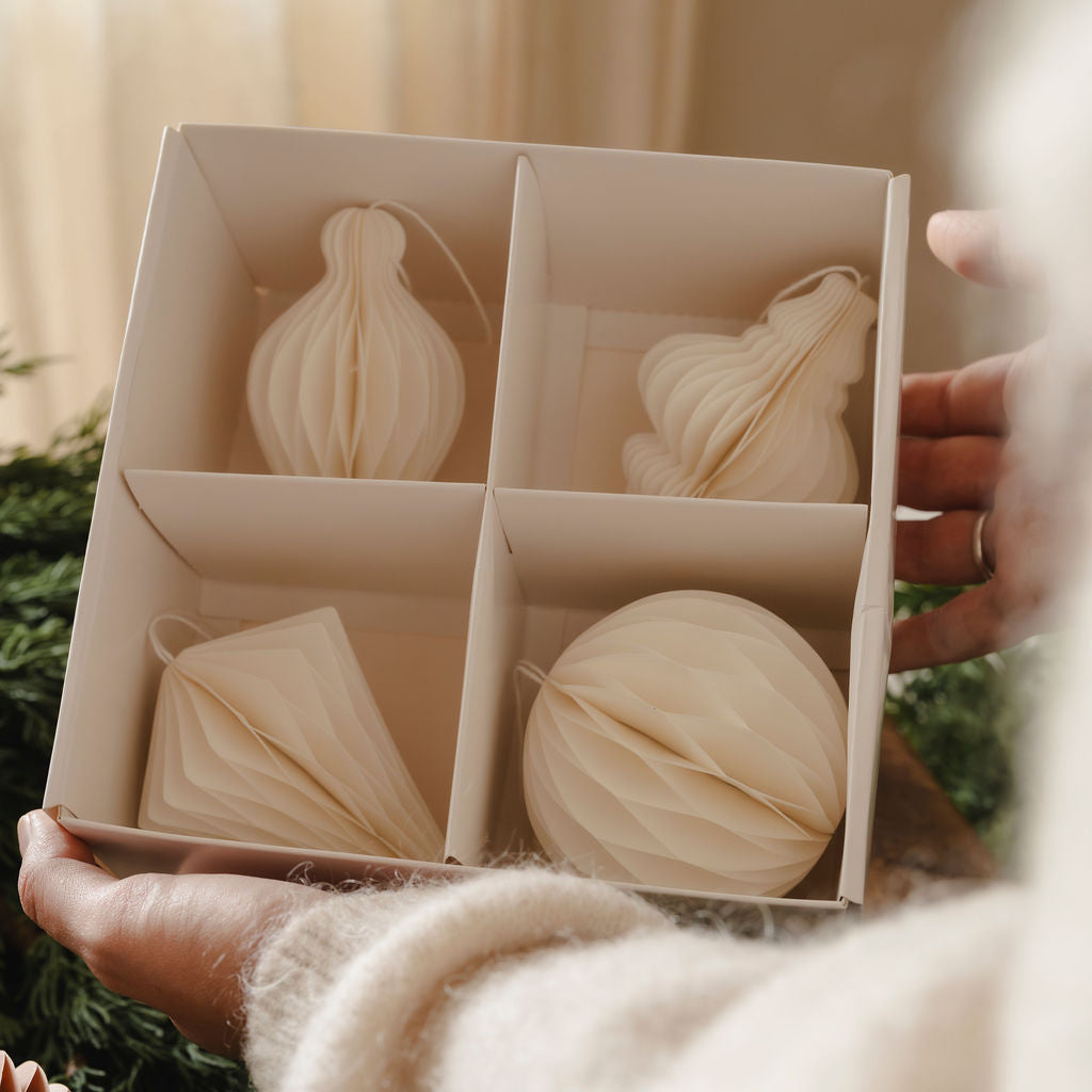Box of 4 White Paper Hanging Decorations