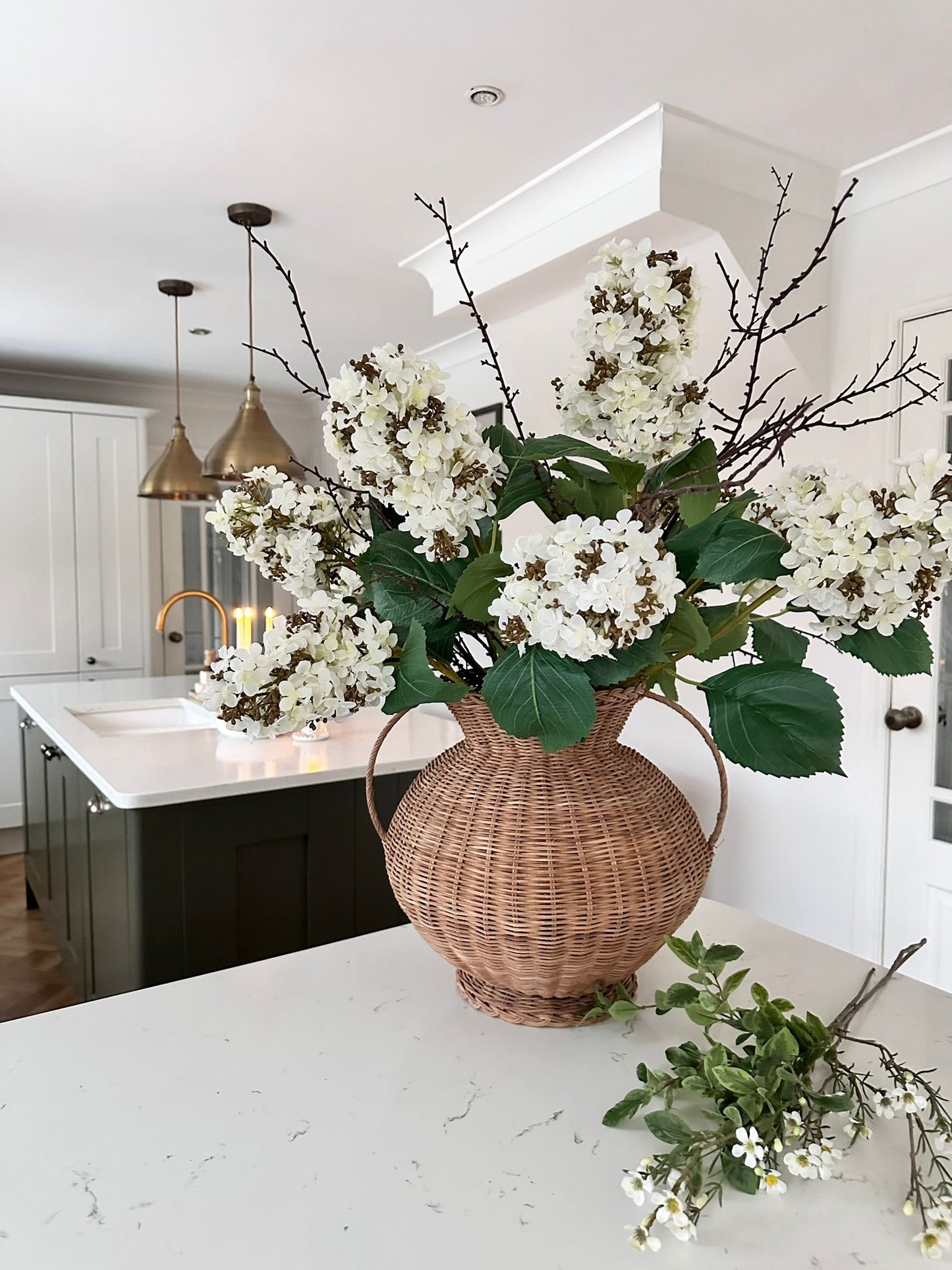 ARTIFICIAL WHITE PANICULATA HYDRANGEA