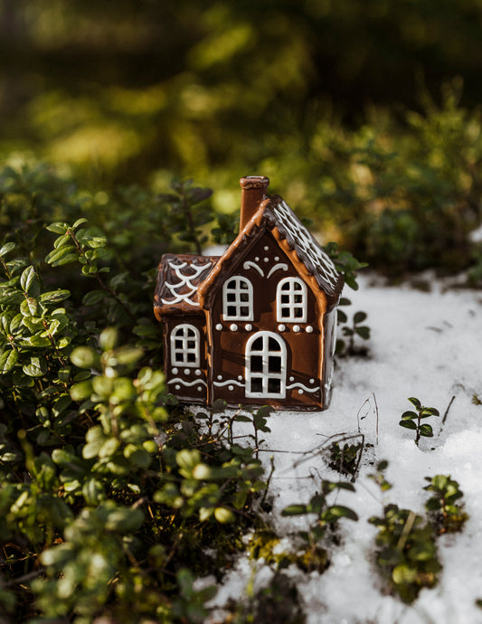 No. 2 Gingerbread Street - Ceramic House