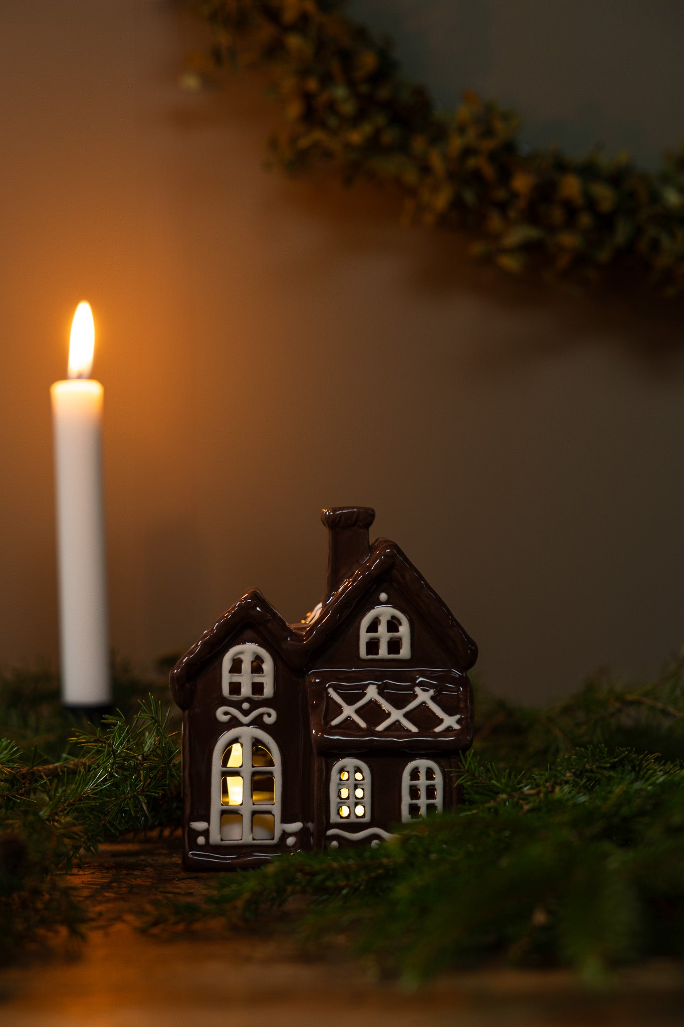 No. 3 Gingerbread Street - Ceramic House