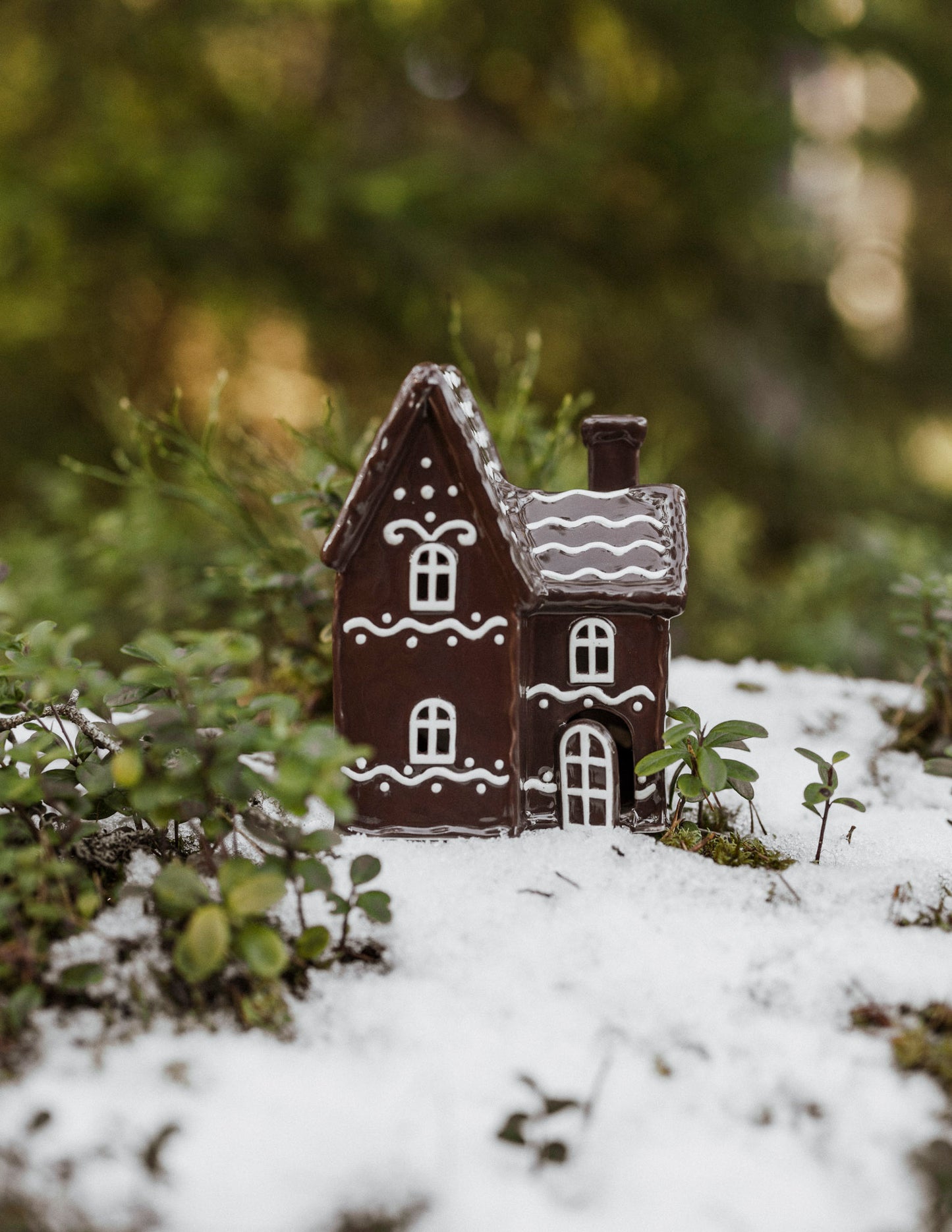 No. 6 Gingerbread Street - Ceramic House